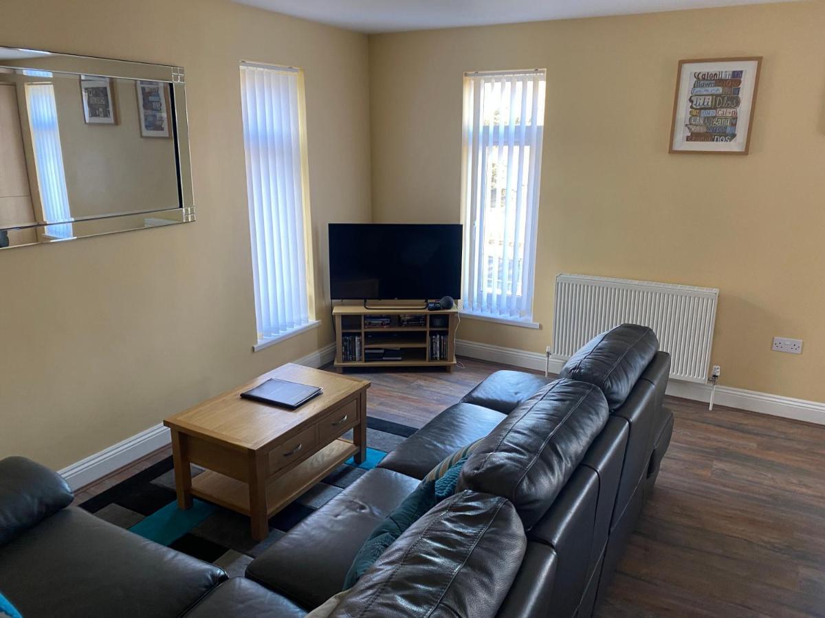 Station House Apartment Merthyr Tydfil Bagian luar foto